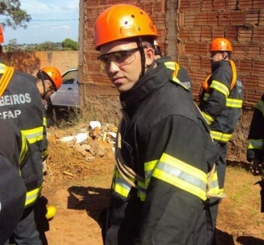 Cabo do Corpo de Bombeiros morre ap&oacute;s sofrer acidente em cachoeira