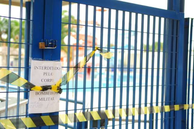 Piscinas s&atilde;o interditadas, ap&oacute;s garoto de 8 anos se afogar 