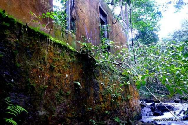 Em Campo Grande, usina abandonada &eacute; destino com trilha, escalada e travessia