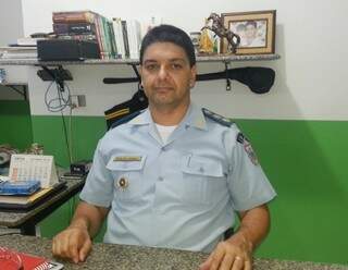 Tenente-coronel Ary Carlos Barbosa, comandante da Polícia Militar em Dourados (Foto: Helio de Freitas)