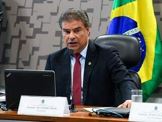 Senador Nelsinho Trad (PSD) durante reunião da Comissão de Relações Exteriores do Senado (Foto: Marcos Oliveira/Agência Senado)Fonte: Agência Senado)