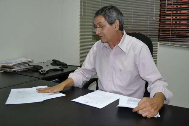 Funcion&aacute;rios de empresa de seguran&ccedil;a protestam contra sal&aacute;rios atrasados