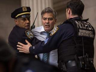 George Clooney e Julia Roberts são os protagonistas da ação Jogo do Dinheiro.(Foto: Divulgação) 