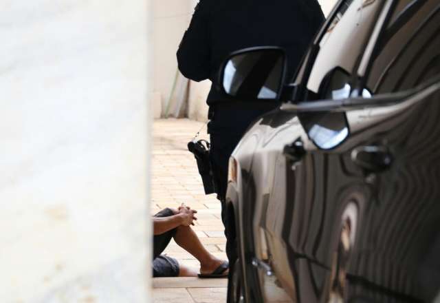 Homem de 44 anos &eacute; preso suspeito de estuprar menina de 7 anos na Capital