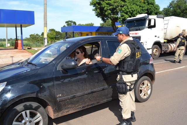 Com nova lei seca em vig&ecirc;ncia, PRF deflagra opera&ccedil;&atilde;o "Fim de Ano"