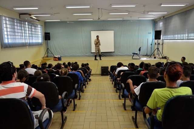 Mais de 900 crianças participam de evento para prevenção de acidentes domésticos