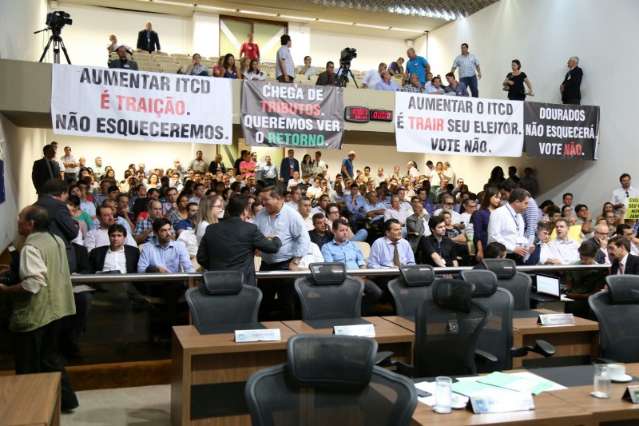 Empres&aacute;rios lotam plen&aacute;rio para impedir aumento de impostos em MS