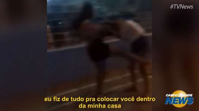 No interior, jovem &eacute; atra&iacute;da para encontro, acusada de furto e espancada