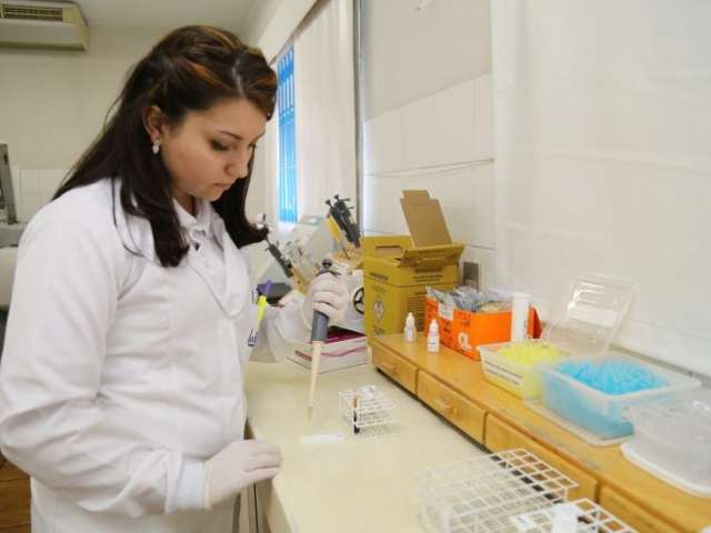 Planos de sa&uacute;de ter&atilde;o de cobrir teste para o zika v&iacute;rus a partir de julho