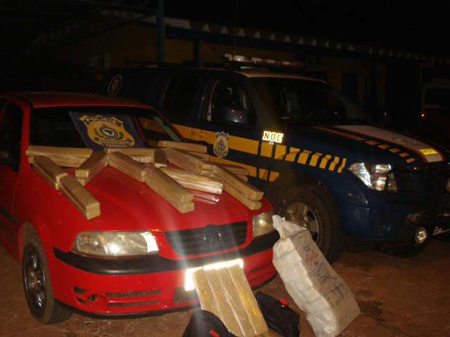  Jovem &eacute; preso com 102 quilos de maconha em Ponta Por&atilde;