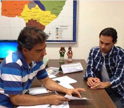 Irm&atilde;o desmente boato sobre briga entre Nelsinho e Marquinhos