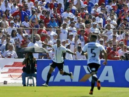 Corinthians goleia Paraná fora de casa pela segunda rodada do Brasileiro