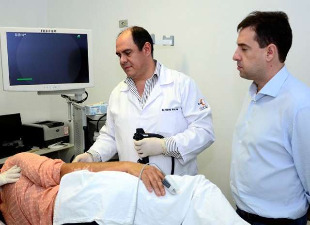 Pela primeira vez na hist&oacute;ria, rede p&uacute;blica tem aparelho de endoscopia