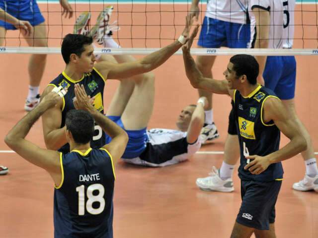  Brasil enfrenta o Canad&aacute; neste s&aacute;bado pela Liga Mundial de v&ocirc;lei