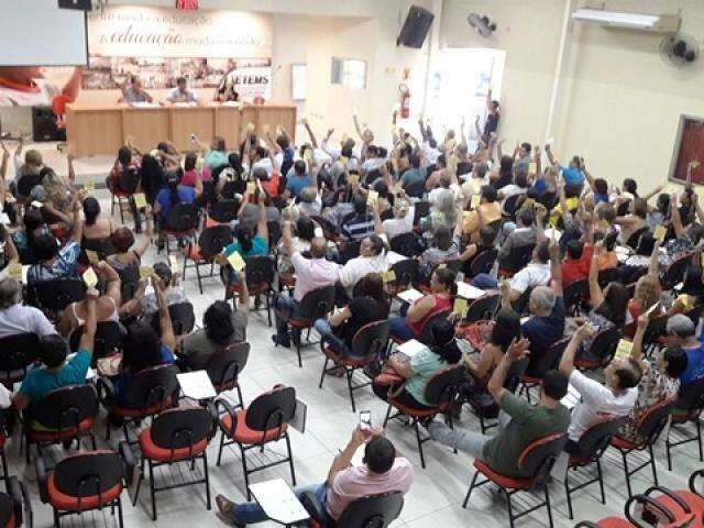 Administrativos da educa&ccedil;&atilde;o aprovam reajuste, mas querem incorpora&ccedil;&atilde;o
