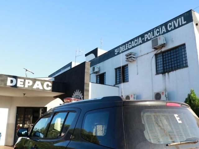 Rendida por trio e colocada em porta-malas, mulher recebe amea&ccedil;as