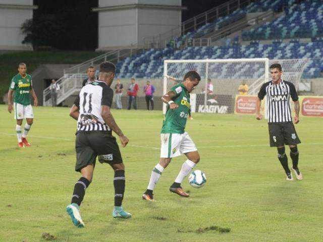 Oper&aacute;rio tamb&eacute;m joga mal fora de casa e &eacute; eliminado da Copa Verde