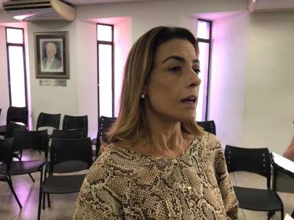 Quem quiser sair do PSL terá que procurar a Justiça, diz senadora