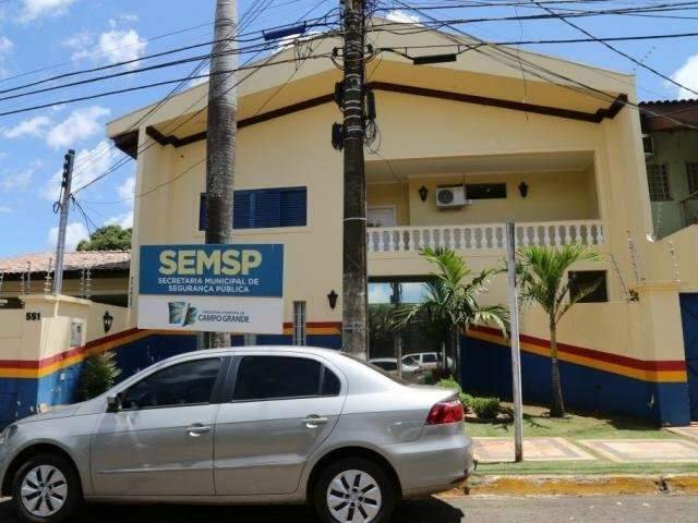 Secret&aacute;rio cogita alugar pr&eacute;dio que foi devolvido a r&eacute;us por contrabando