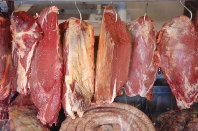 Carne bovina e frango congelado elevam infla&ccedil;&atilde;o em 0,85% em outubro