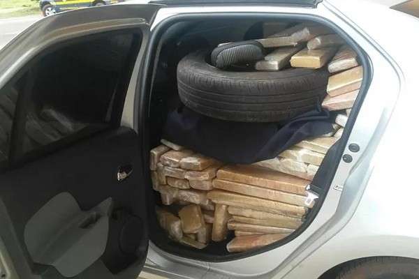 Ap&oacute;s morte de Rafaat e PCC na fronteira, roubo de carros aumenta
