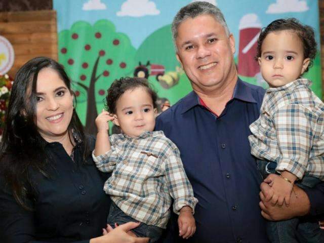 G&ecirc;meos de dois anos foram socorridos ainda com vida e morreram em hospital
