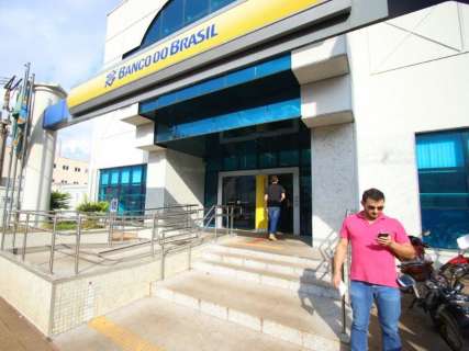 Banco do Brasil muda contas e preocupa clientes sobre restituição