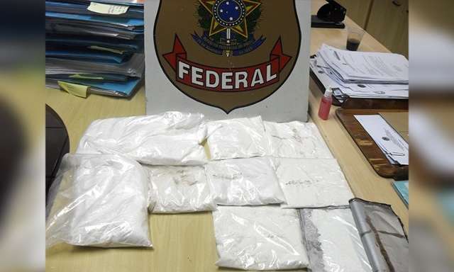 Israelense tenta embarcar em aeroporto com 1,5 kg de coca&iacute;na na mala