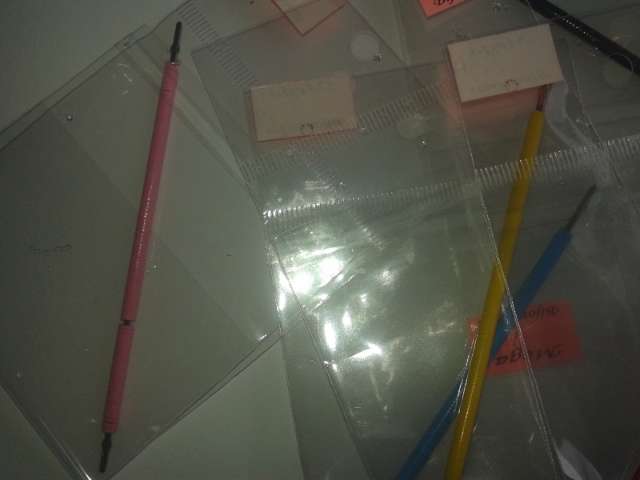 Fiscais recolhem material ortod&ocirc;ntico que era vendido em loja de bijuteria