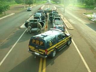 No sábado foram apreendidos nove veículos com contrabando. (Foto: divulgação)