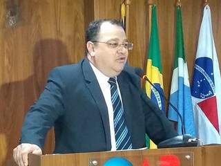 Candidato do PSOL, João Alfredo durante evento. (Foto: Leonardo Rocha).