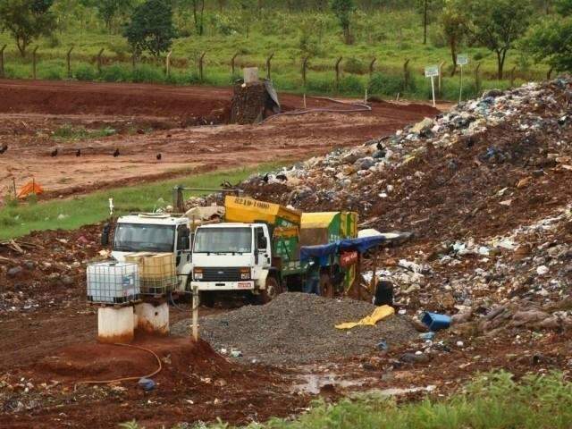 Decreto regulamenta cria&ccedil;&atilde;o de pontos de coleta de entulhos