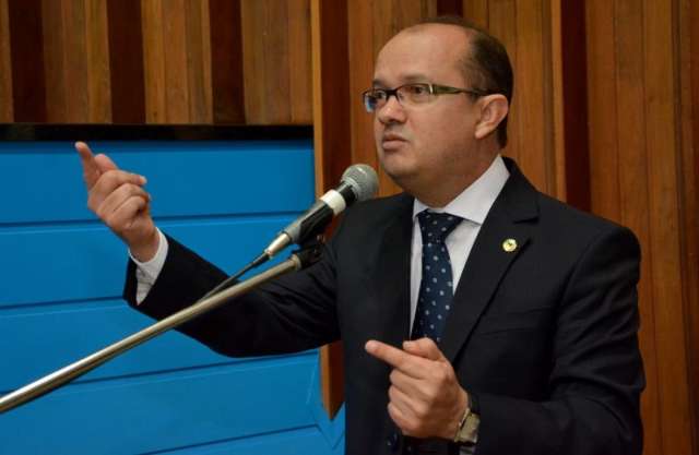 Projeto obriga divulga&ccedil;&atilde;o de nome e contato de empresa de manuten&ccedil;&atilde;o