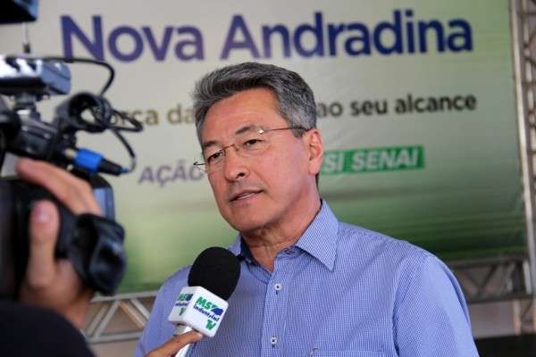  Prefeito do PMDB diz que sacrificar esposa foi erro e troca PT pelo PSDB