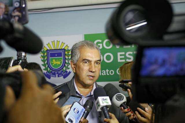Governador lan&ccedil;a campanha e entrega obras no munic&iacute;pio de Anast&aacute;cio