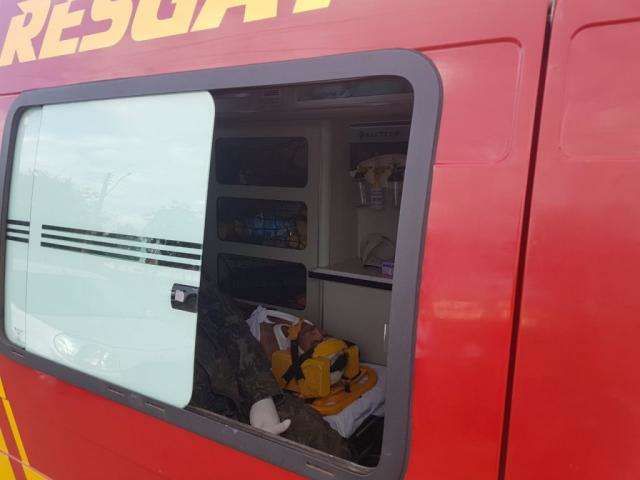 Dupla atropela rapaz e depois atinge a v&iacute;tima com dois tiros