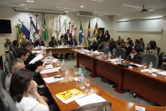 Vereadores aprovam projeto para acolhimento de crian&ccedil;as e adolescentes