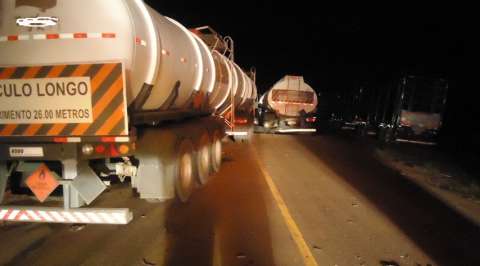 Empresa é multada em R$ 30 mil por vazamento de combustível em rodovia