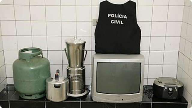  Escola estadual &eacute; saqueada por meninos de 13 e 17 anos em Coxim