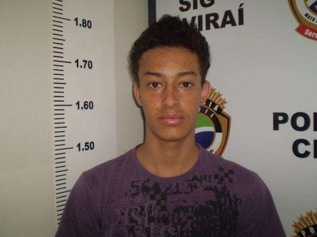 Jovem que participou de homic&iacute;dio em Navira&iacute; se apresenta &agrave; pol&iacute;cia