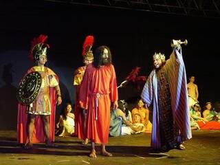 Encenação da peça &quot;A vida de Jesus&quot;, no interior de Mato Grosso do Sul, há pelo menos 10 anos. (Foto: Acervo Pessoal)