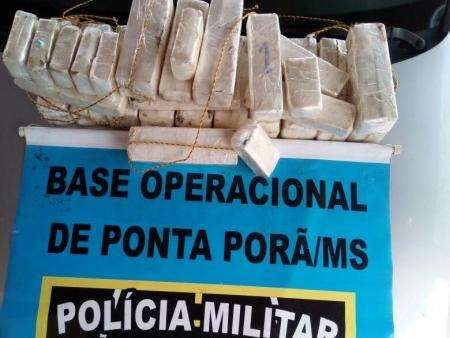 Preso com 20 kg de coca&iacute;na, homem receberia R$ 25 mil por viagem 
