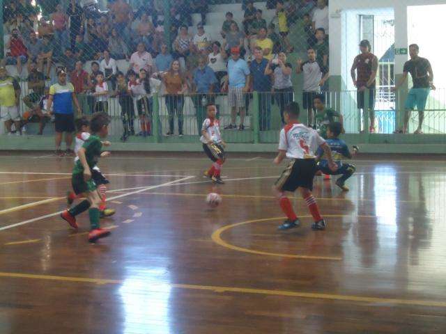 Copa Pelezinho de futsal abre per&iacute;odo de inscri&ccedil;&otilde;es em cinco categorias