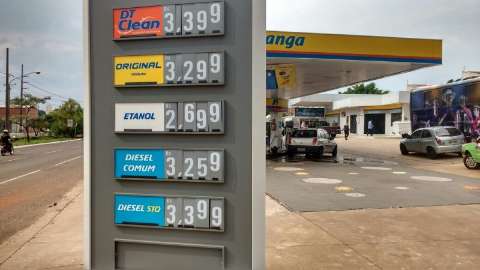 Preço da gasolina sobe e apesar de revisão, não há previsão de queda