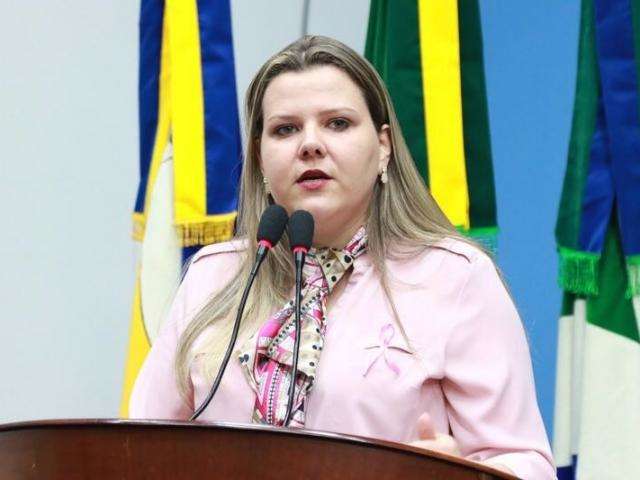 Com 160 cargos de confian&ccedil;a, C&acirc;mara prev&ecirc; concurso ainda em 2018