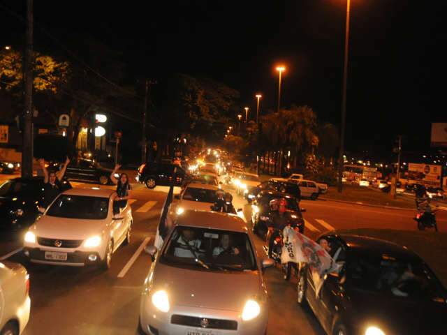  Afonso Pena est&aacute; congestionada com presen&ccedil;a de corintianos