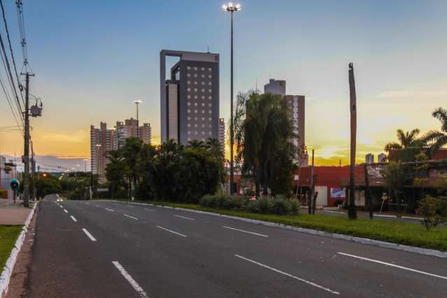 Segunda-feira amanhece com c&eacute;u claro, mas h&aacute; previs&atilde;o de chuva 