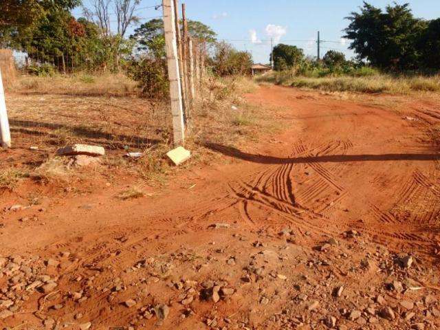 Jovem &eacute; esfaqueado pela av&oacute; durante suposta briga de fam&iacute;lia