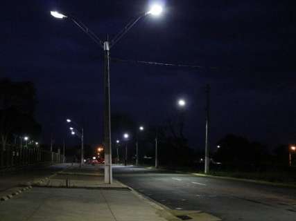 Prefeitura usa R$ 6 milhões da taxa de iluminação e deixa cidade no escuro