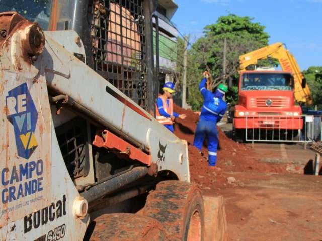 Prefeitura interdita trecho da Ant&ocirc;nio  Maria Coelho no Centro